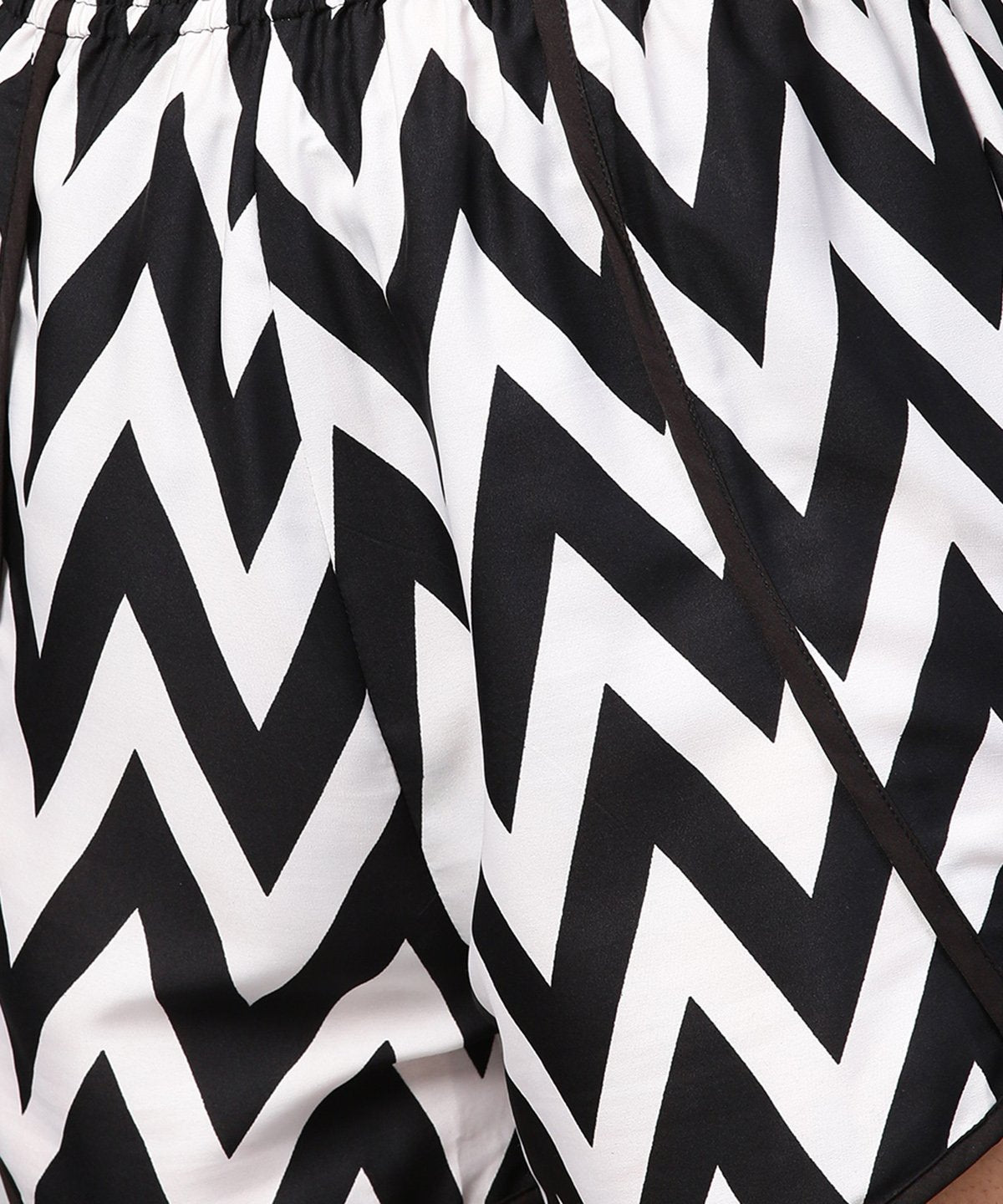 Black & White Zig Zag Printed Shorts | LASVINI - Redefining Indian Fashion with Elegance