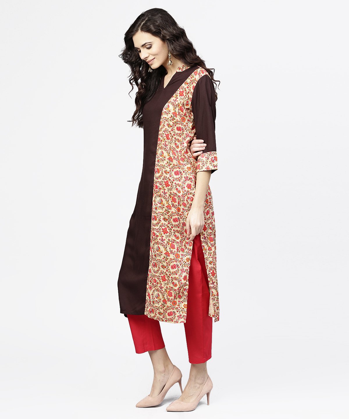 Black & Red Printed 3/4Th Sleeve Cotton Straight Kurta | LASVINI - Redefining Indian Fashion with Elegance