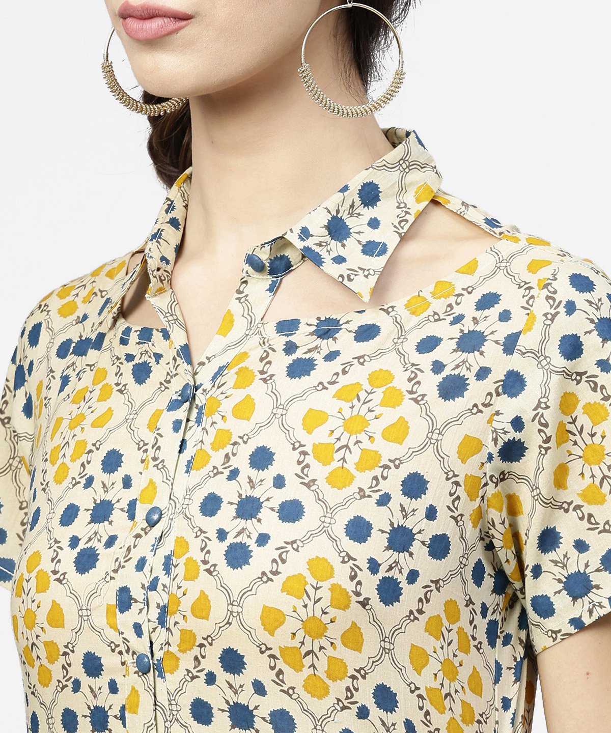 Blue Short Sleeve Cotton Kurta | LASVINI - Redefining Indian Fashion with Elegance