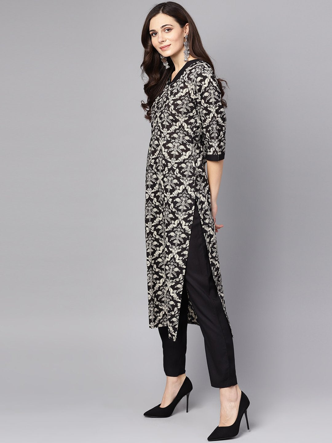 Black & White Floral Printed Kurta Set With Pants | LASVINI - Redefining Indian Fashion with Elegance