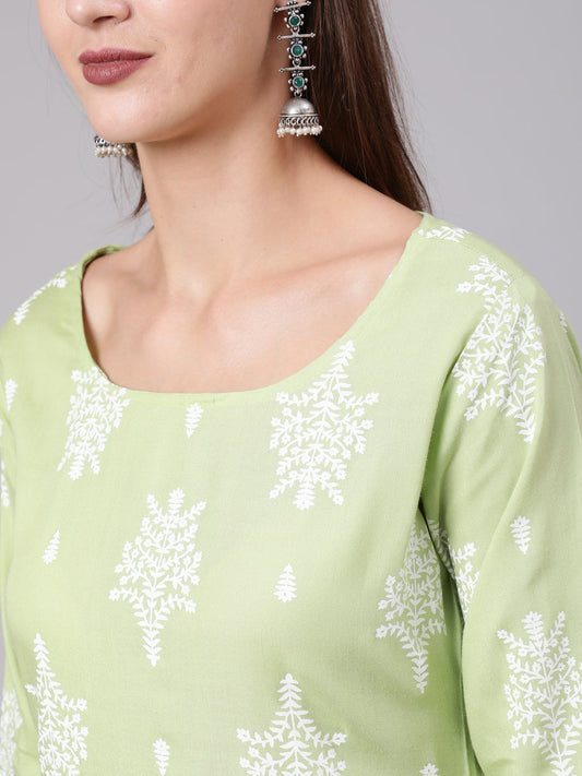 Women Green Printed Straight Kurta With Three Quarter Sleeves | LASVINI - Redefining Indian Fashion with Elegance
