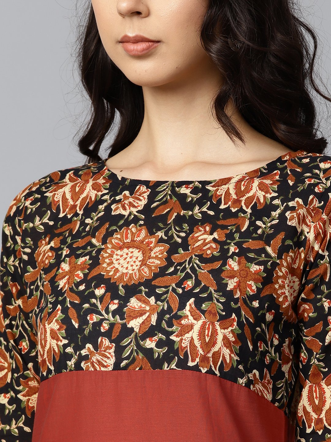 Peach Printed 3/4Th Sleeve Yoke Printed Cotton Kurta | LASVINI - Redefining Indian Fashion with Elegance