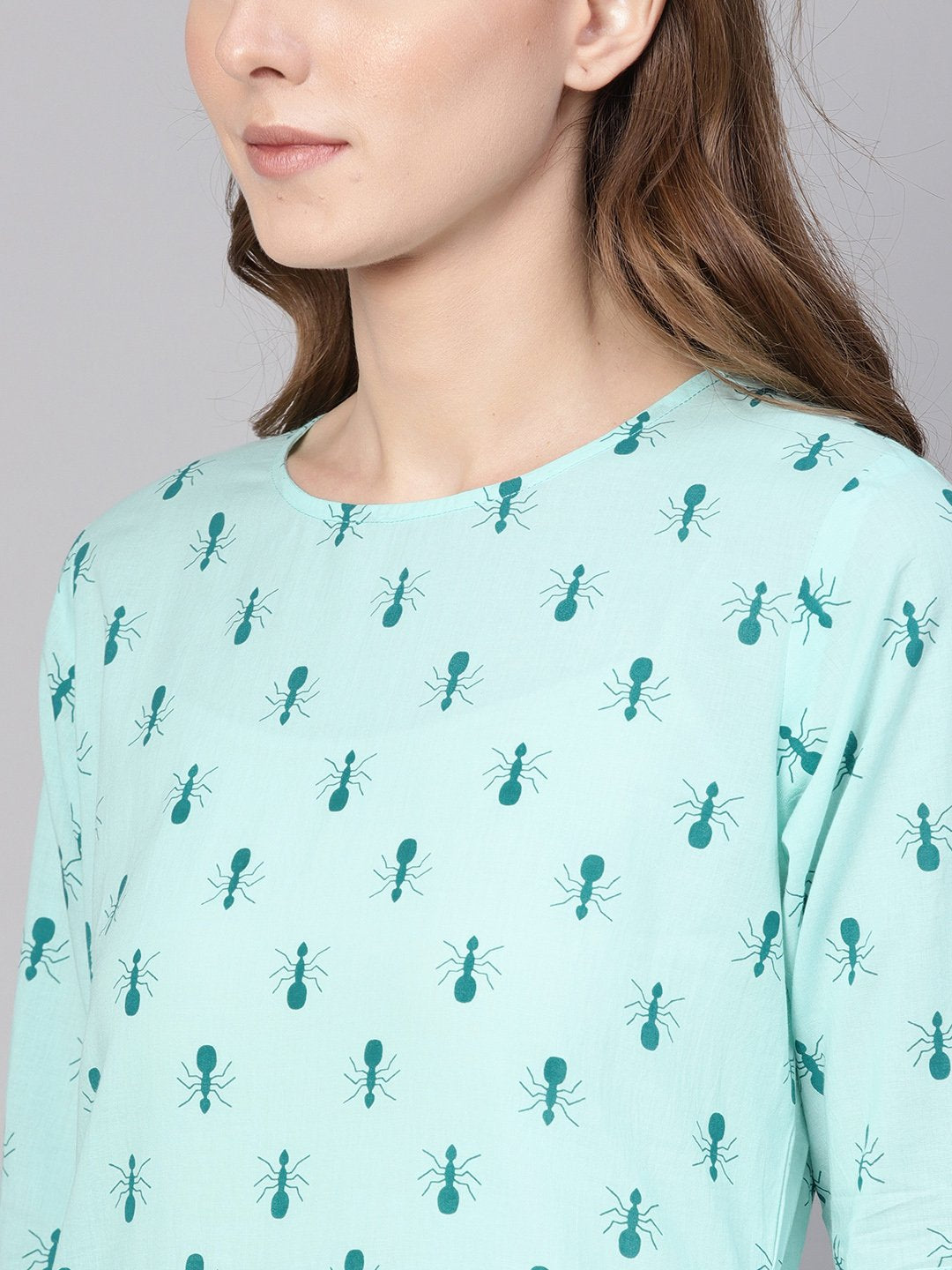 Women Green Printed Straight Kurta | LASVINI - Redefining Indian Fashion with Elegance