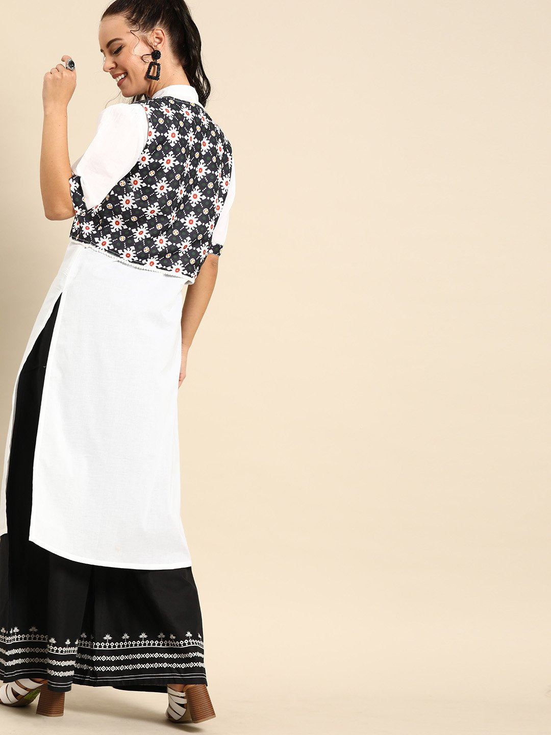 Women White Calf Length Short Sleeves Straight Solid Cotton Kurta With Jacket | LASVINI - Redefining Indian Fashion with Elegance