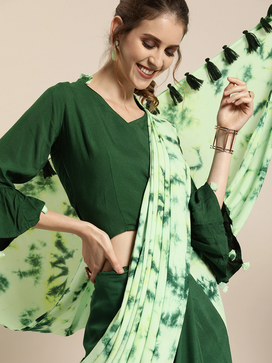 Green Dyed Pure Cotton Saree With Semi-Stitched Blouse | LASVINI - Redefining Indian Fashion with Elegance