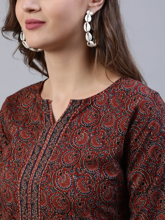 Women Maroon Printed Straight Kurta With Three Quarter Sleeves | LASVINI - Redefining Indian Fashion with Elegance