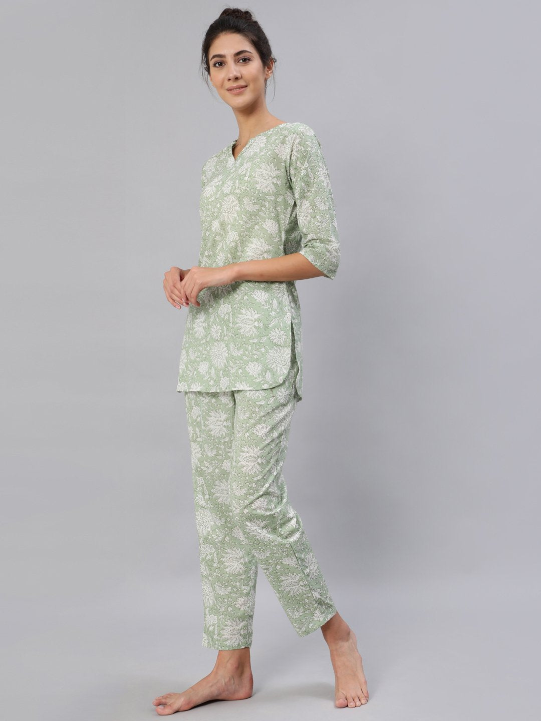 Women Green Floral Printed Night Suit Set | LASVINI - Redefining Indian Fashion with Elegance