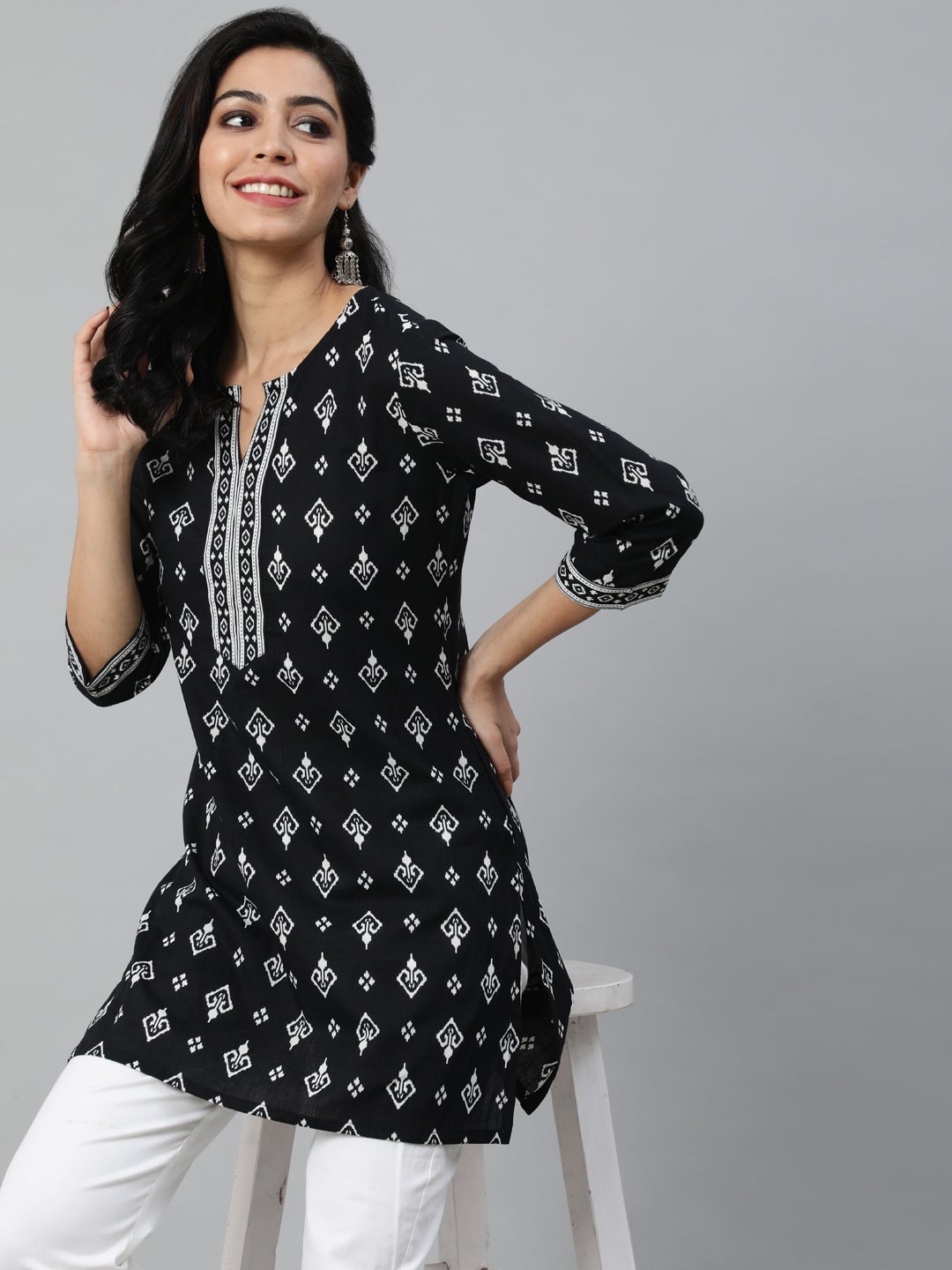 Women Black & White Printed Cotton Tunic | LASVINI - Redefining Indian Fashion with Elegance
