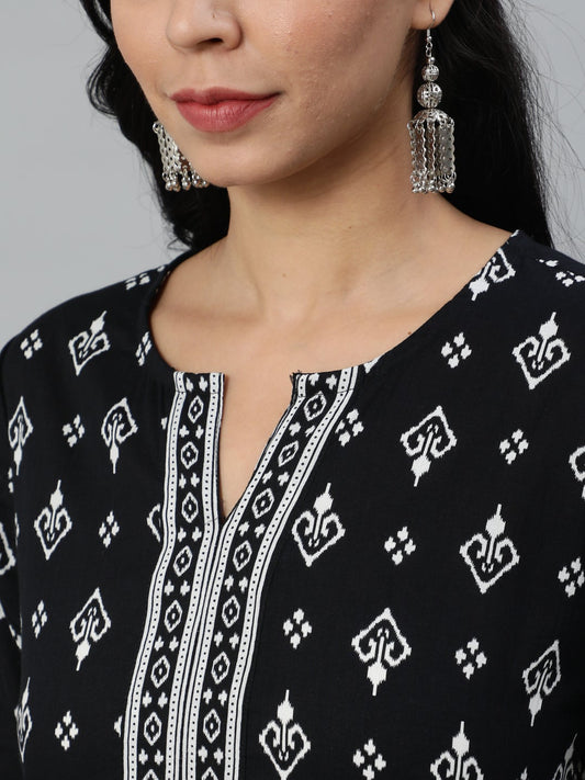 Women Black & White Printed Cotton Tunic | LASVINI - Redefining Indian Fashion with Elegance