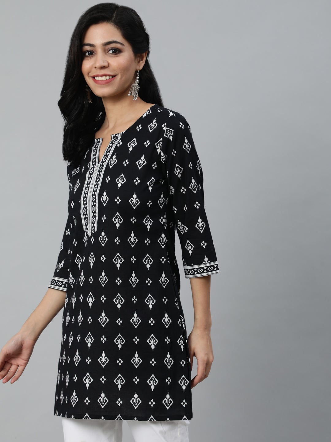 Women Black & White Printed Cotton Tunic | LASVINI - Redefining Indian Fashion with Elegance