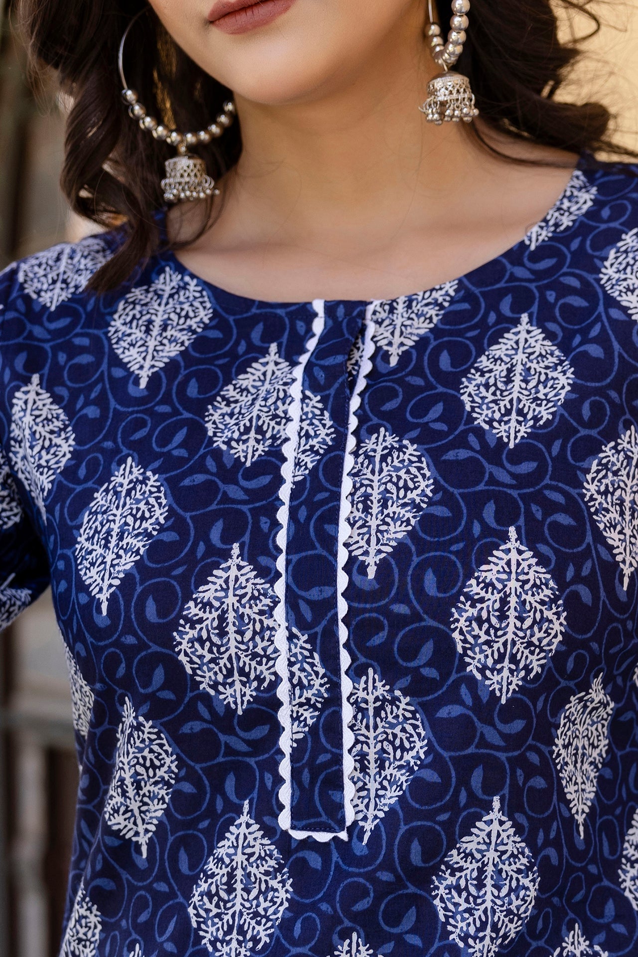 Women Navy Blue Ethnic Printed Straight Kurta With Lace Details | LASVINI - Redefining Indian Fashion with Elegance