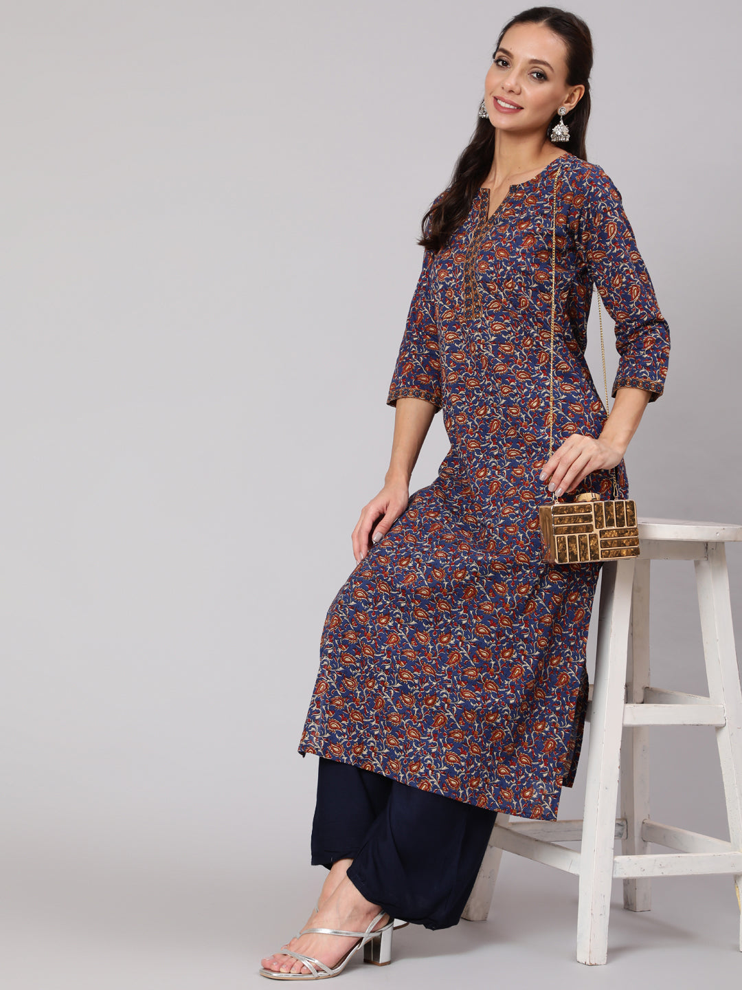 Women Blue & Beige Floral Printe Straight Kurta With Three Quarter Sleeves | LASVINI - Redefining Indian Fashion with Elegance