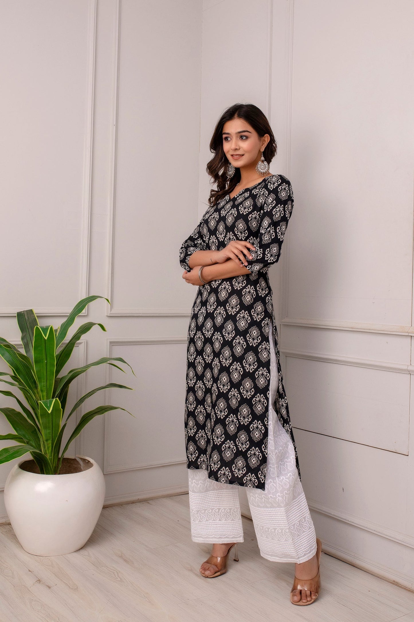 Women Black Printed Straight Kurta With Three Quarter Sleeves | LASVINI - Redefining Indian Fashion with Elegance