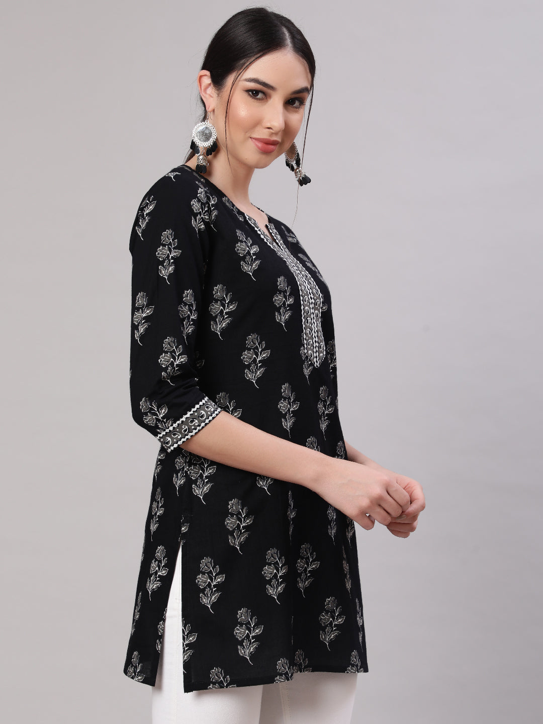 Women Black Straight Tunic With Three Quarter Sleeves | LASVINI - Redefining Indian Fashion with Elegance