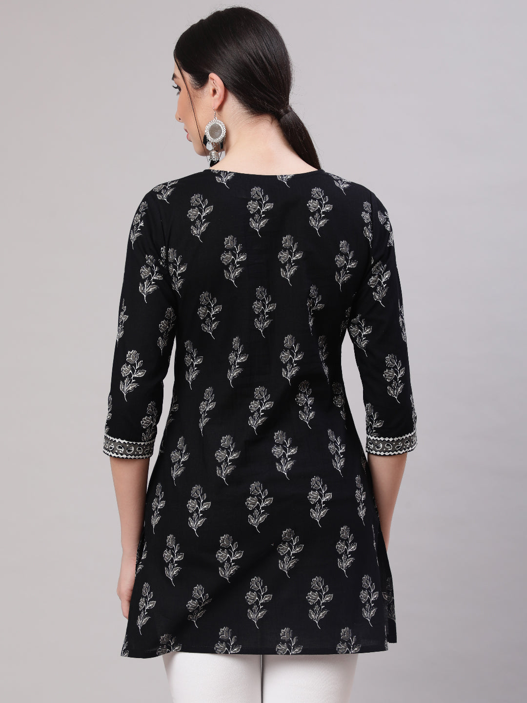 Women Black Straight Tunic With Three Quarter Sleeves | LASVINI - Redefining Indian Fashion with Elegance