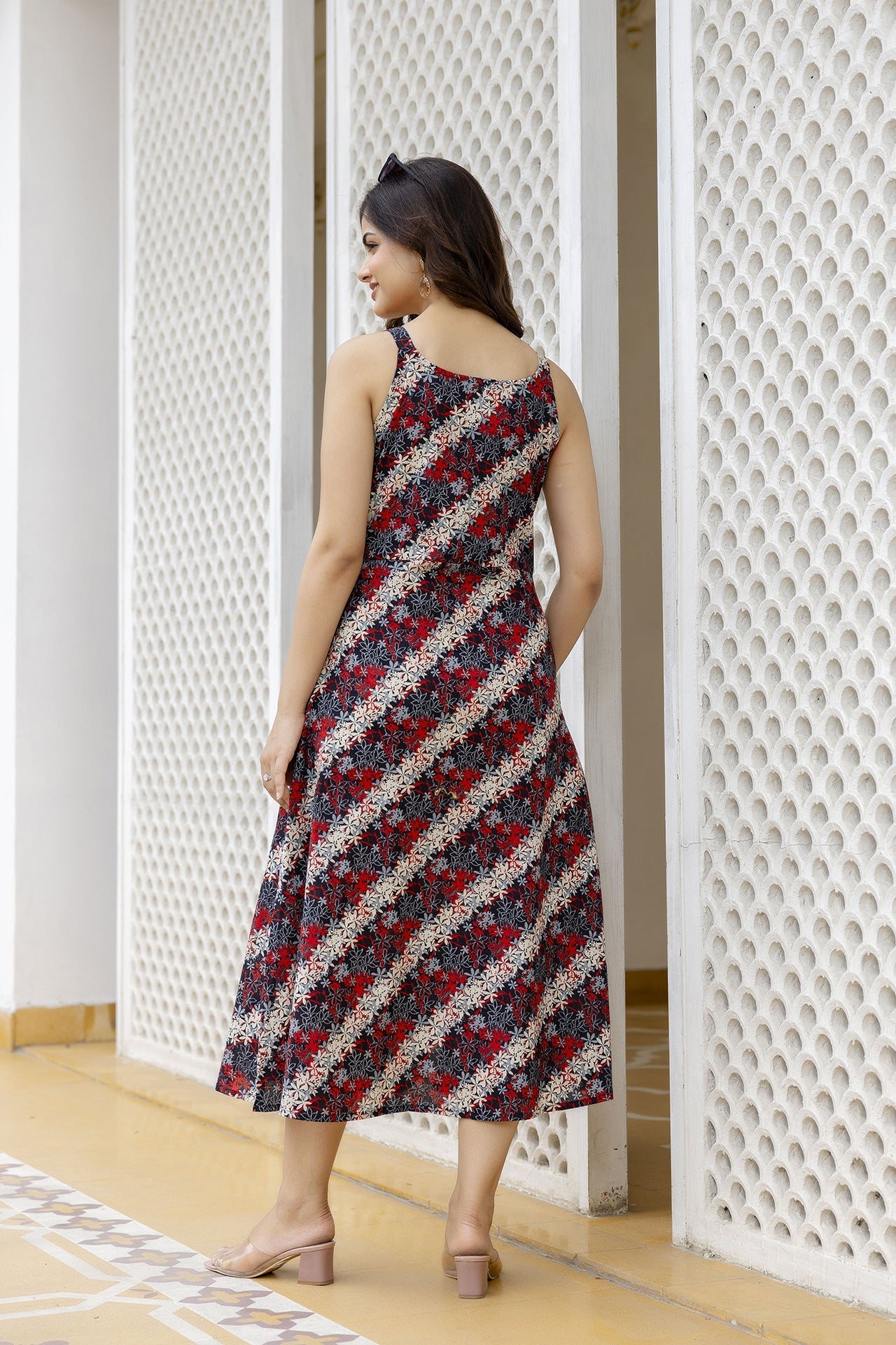 Women Black Abstract Printed Sleeveless Dress | LASVINI - Redefining Indian Fashion with Elegance
