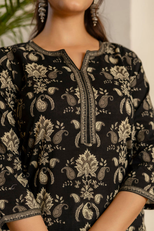 Women Black Printed Straight Kurta With Three Quarter Sleeves | LASVINI - Redefining Indian Fashion with Elegance