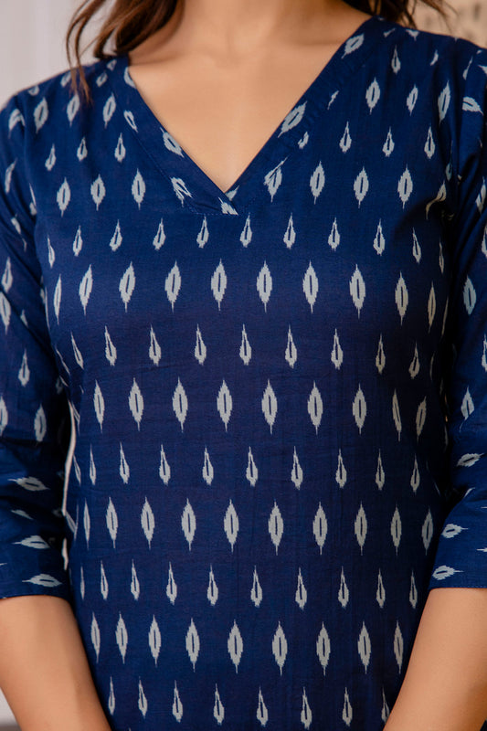 Women Navy Blue Printed Straight Kurta With Three Quarter Sleeves | LASVINI - Redefining Indian Fashion with Elegance