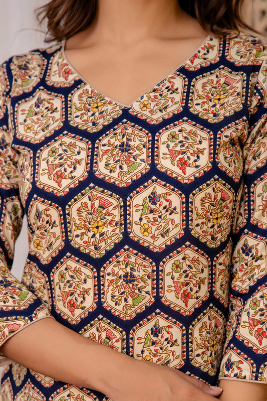 Women Black Printed Straight Tunic | LASVINI - Redefining Indian Fashion with Elegance