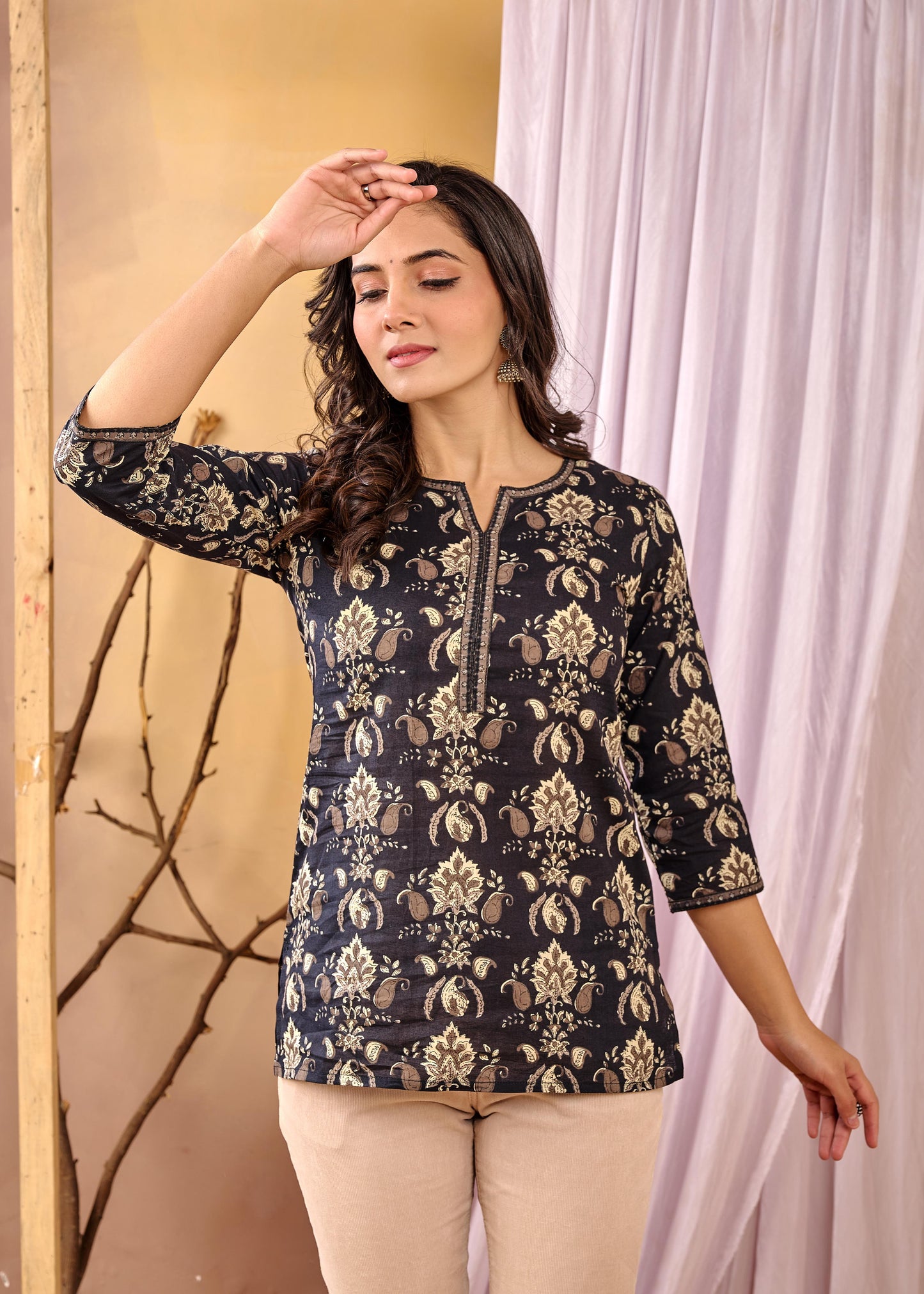 Women Black Printed Straight Tunic | LASVINI - Redefining Indian Fashion with Elegance