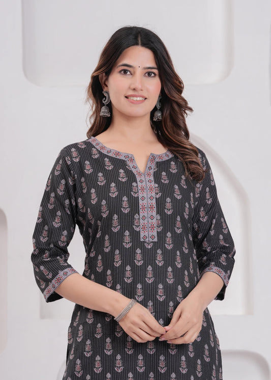 Women Black Printed Straight Kurta with Three Quarter Sleeves | LASVINI - Redefining Indian Fashion with Elegance