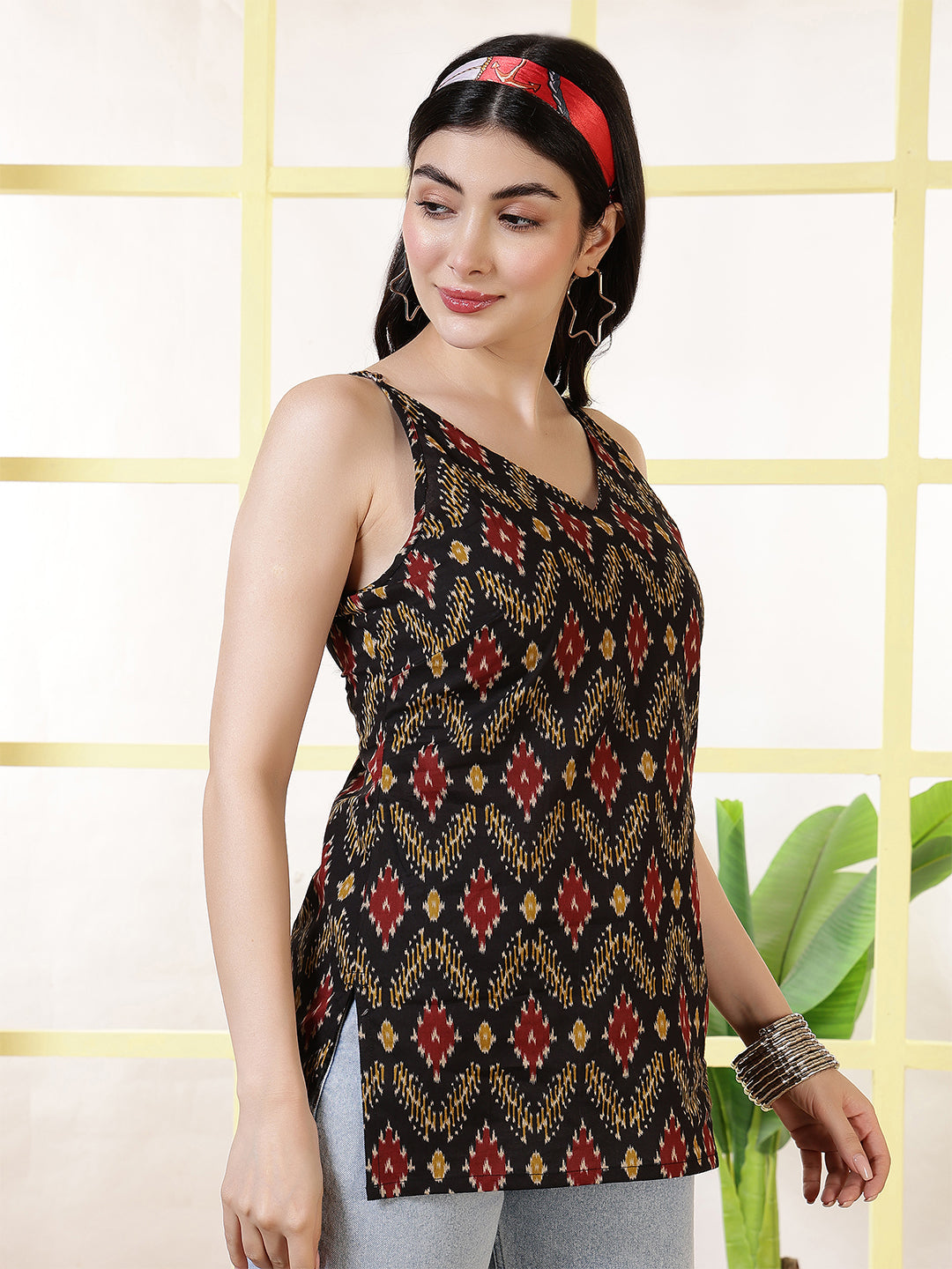 Women Black Printed Straight Tunic | LASVINI - Redefining Indian Fashion with Elegance