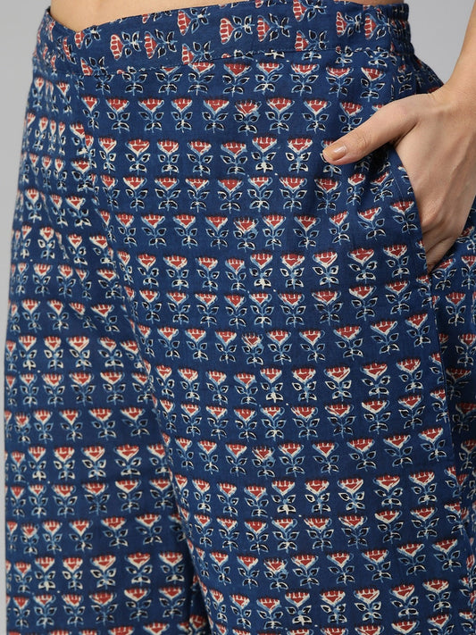 Women'S Navy Blue Printed Cotton Kurta Set With Dupatta Plus Size | LASVINI - Redefining Indian Fashion with Elegance