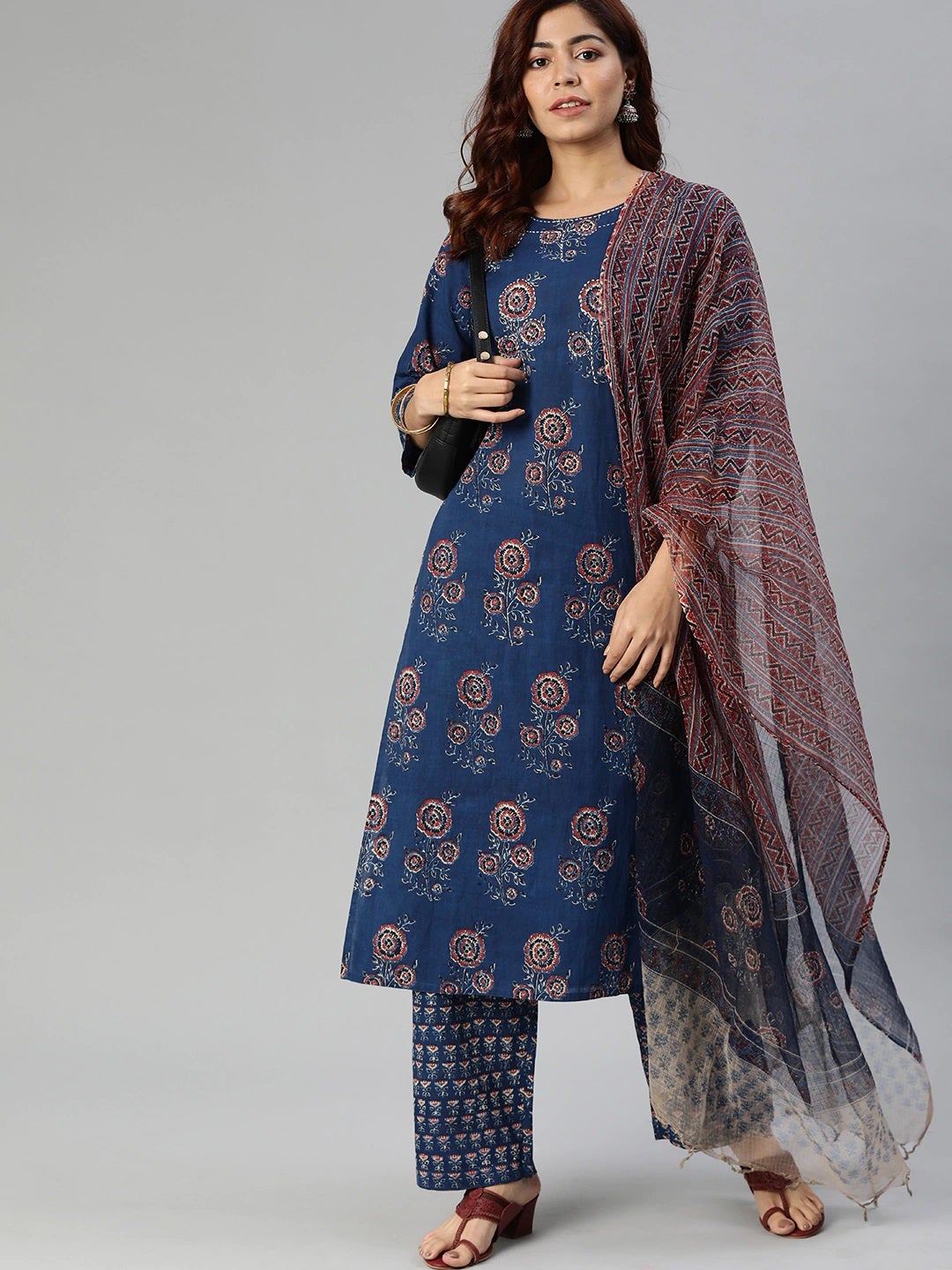 Women'S Navy Blue Printed Cotton Kurta Set With Dupatta | LASVINI - Redefining Indian Fashion with Elegance