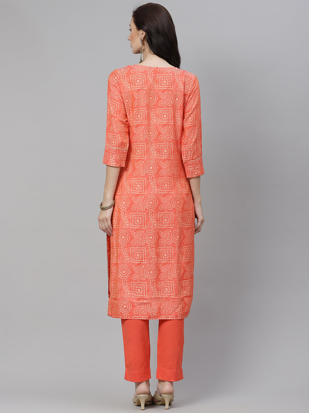 Women'S Peach Muslin Kurta And Cotton Pant Set | LASVINI - Redefining Indian Fashion with Elegance