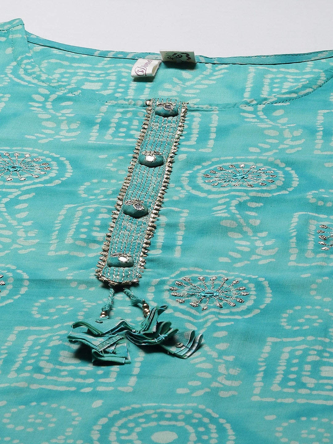 Women'S Green Muslin Straight Kurta With Pants | LASVINI - Redefining Indian Fashion with Elegance