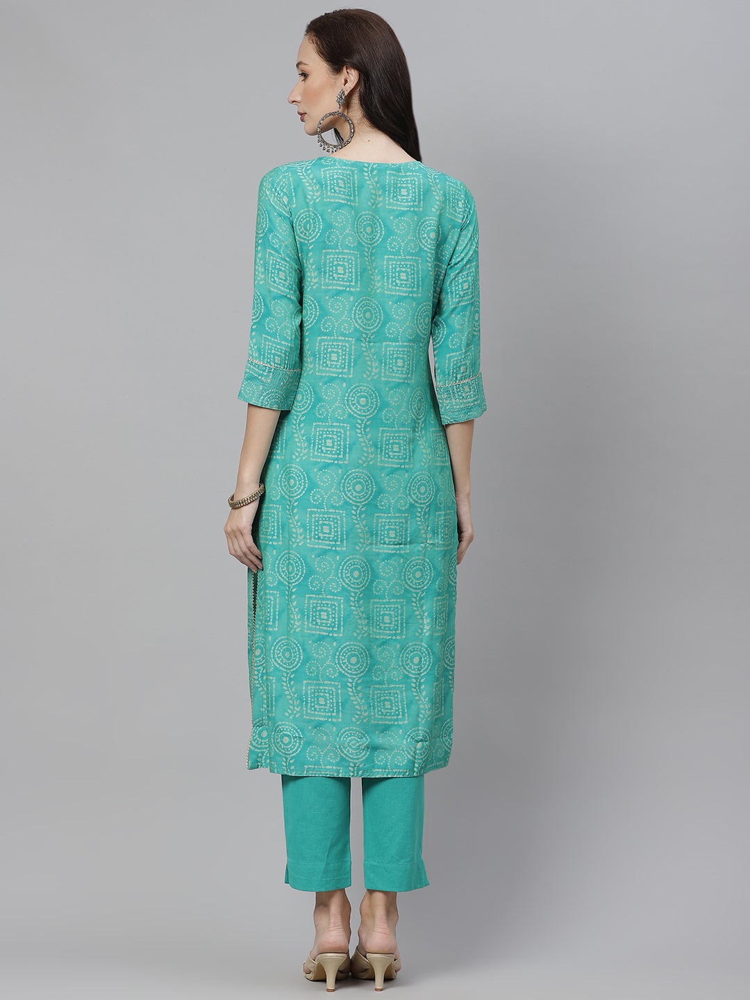 Women'S Green Muslin Straight Kurta With Pants | LASVINI - Redefining Indian Fashion with Elegance