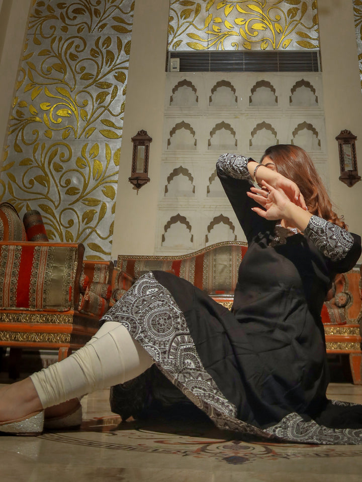 Women'S Black Rayon A-Line Kurti | LASVINI - Redefining Indian Fashion with Elegance