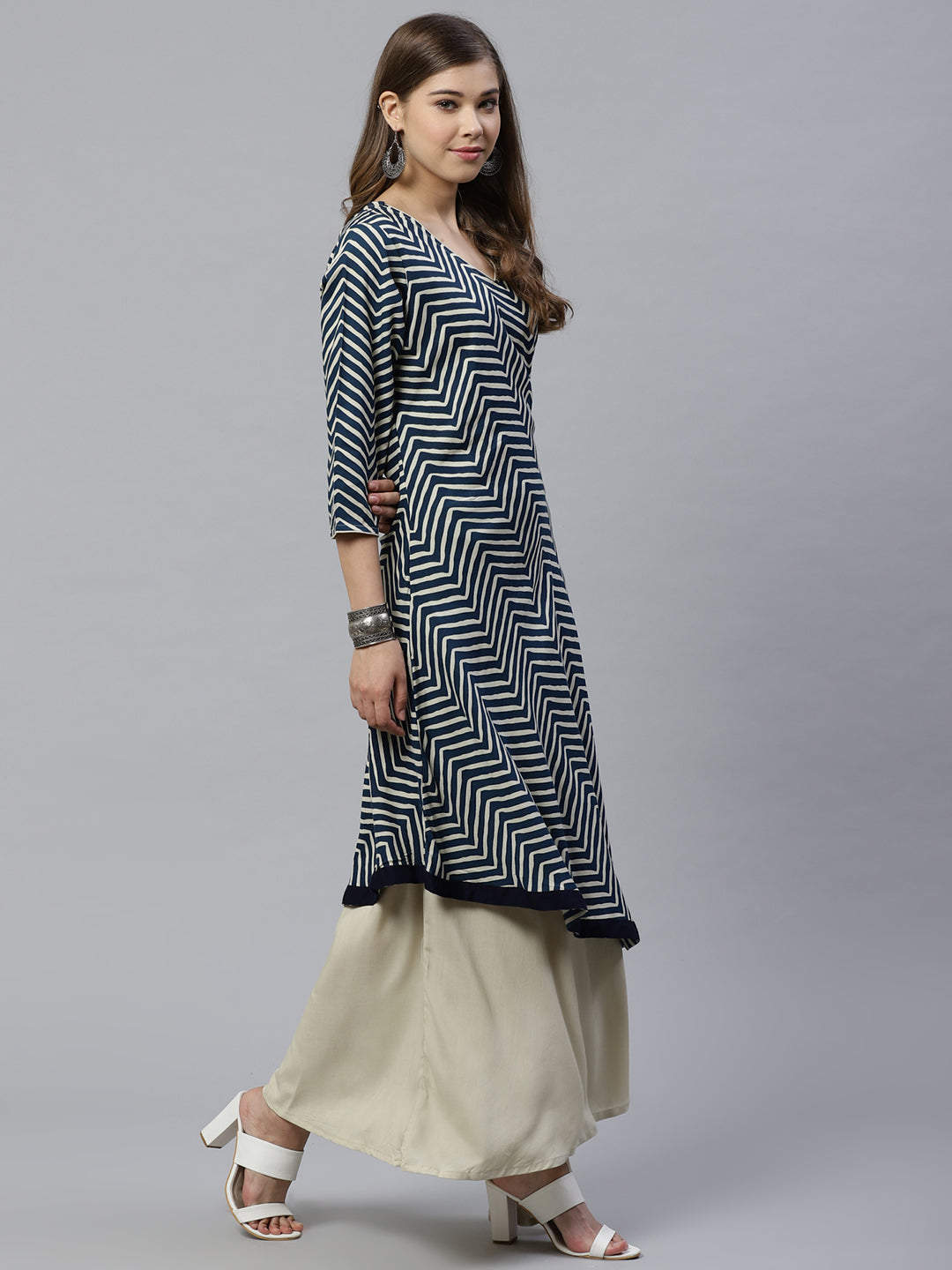 Women'S Double Layered Blue And Cream Rayon Kurta | LASVINI - Redefining Indian Fashion with Elegance