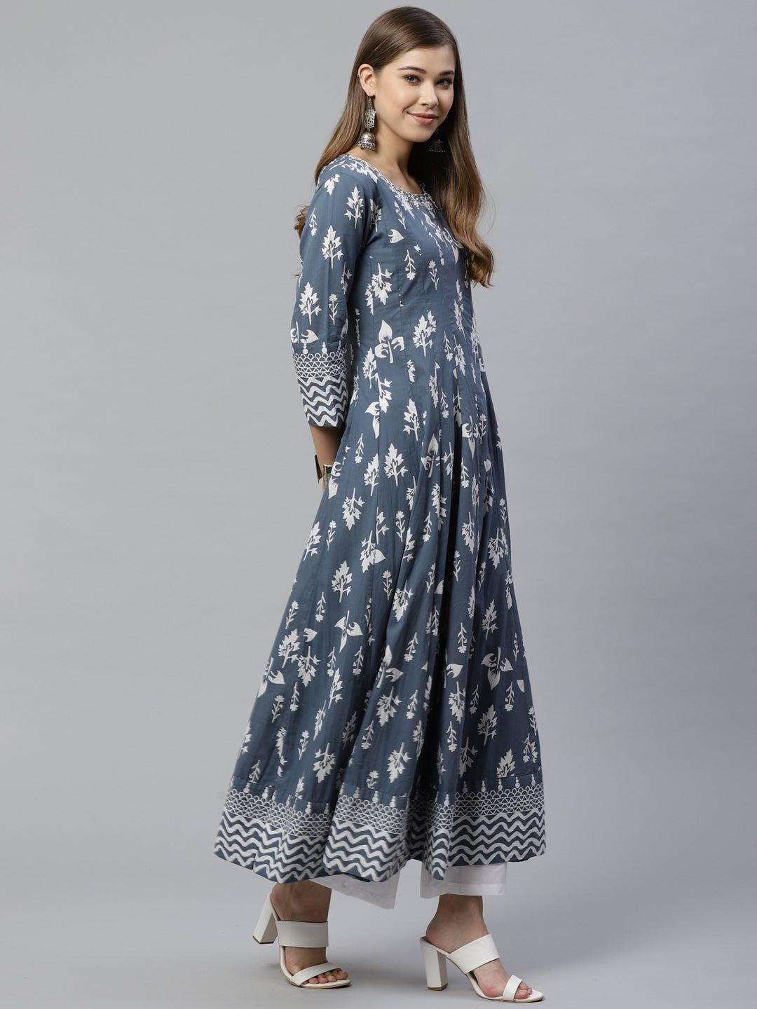 Women'S Grey Cotton Gotta Patti Work Anarkali Kurta | LASVINI - Redefining Indian Fashion with Elegance