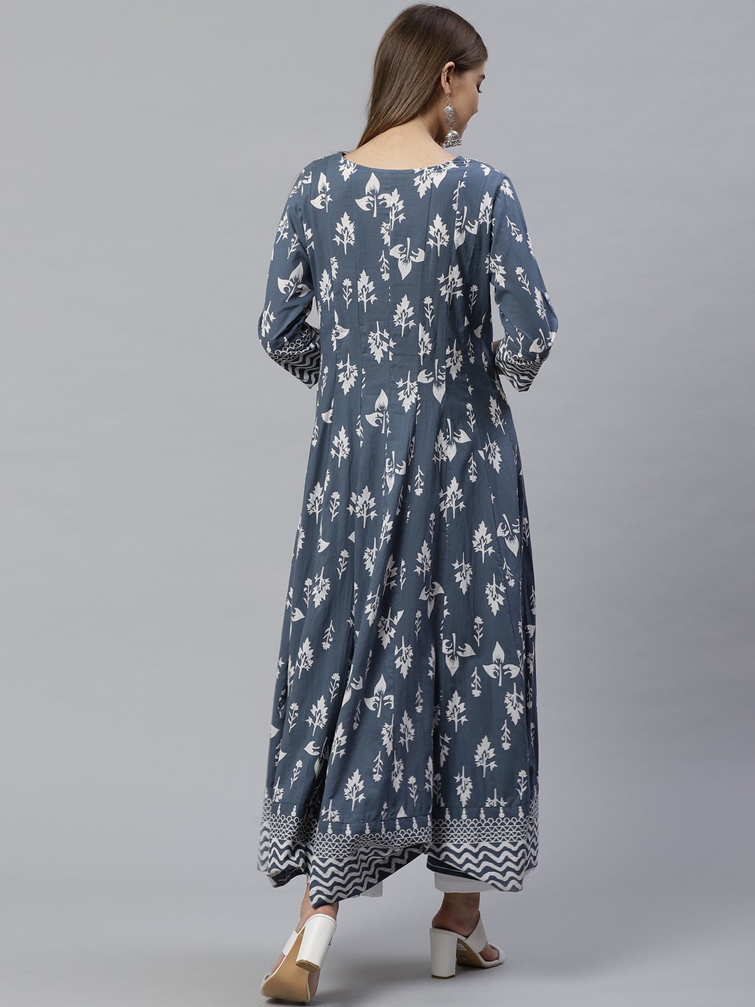 Women'S Grey Cotton Gotta Patti Work Anarkali Kurta | LASVINI - Redefining Indian Fashion with Elegance