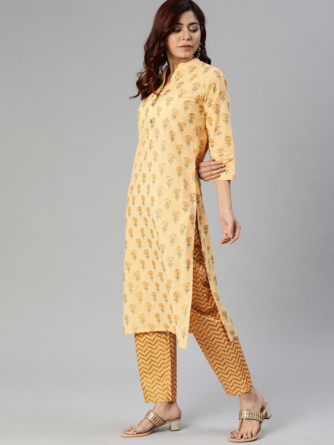 Women'S Yellow Flower Print Cotton Kurta Set | LASVINI - Redefining Indian Fashion with Elegance