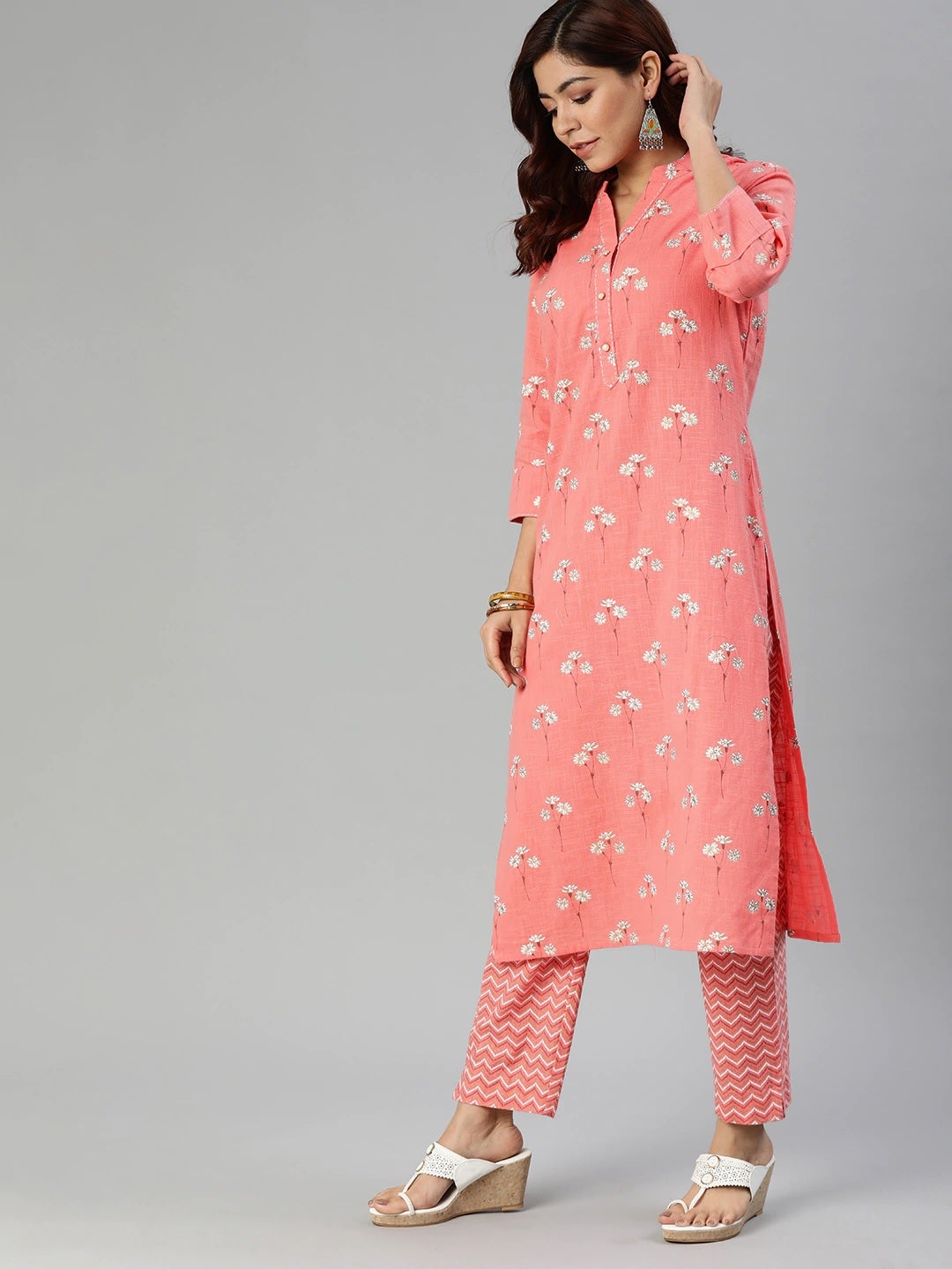 Women'S Pink Flower Print Cotton Kurta Set | LASVINI - Redefining Indian Fashion with Elegance