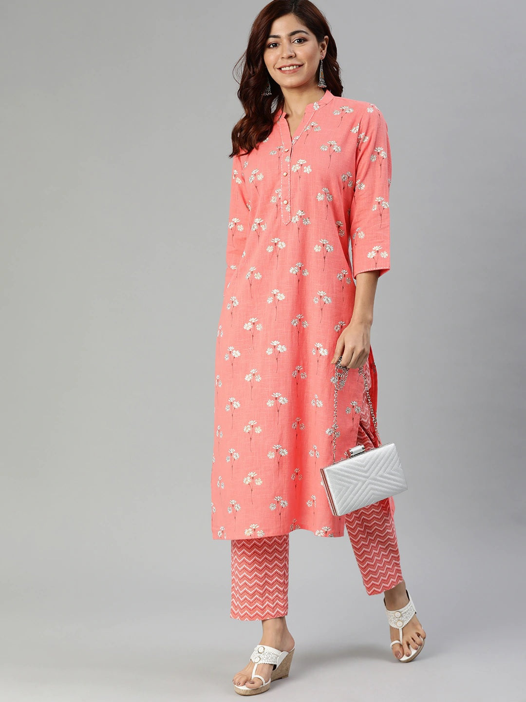 Women'S Pink Flower Print Cotton Kurta Set | LASVINI - Redefining Indian Fashion with Elegance