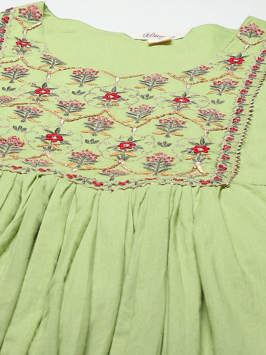 Women'S Green Cotton Kurta Pant Set | LASVINI - Redefining Indian Fashion with Elegance