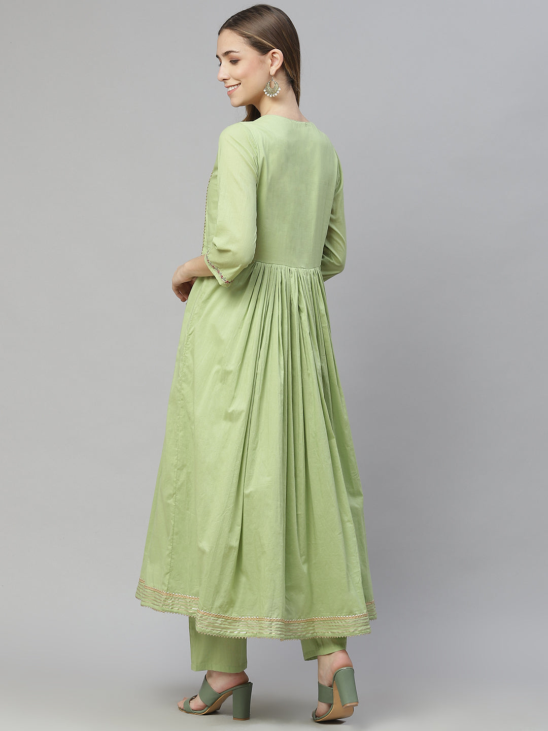 Women'S Green Cotton Kurta Pant Set | LASVINI - Redefining Indian Fashion with Elegance
