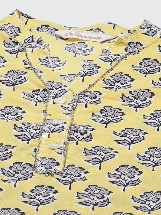 Women'S Yellow Cotton Straight Kurta | LASVINI - Redefining Indian Fashion with Elegance