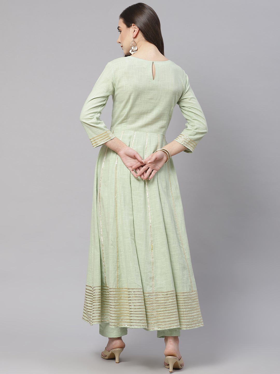 Women'S Pastel Green Flaired Cotton Kurta With Pants | LASVINI - Redefining Indian Fashion with Elegance