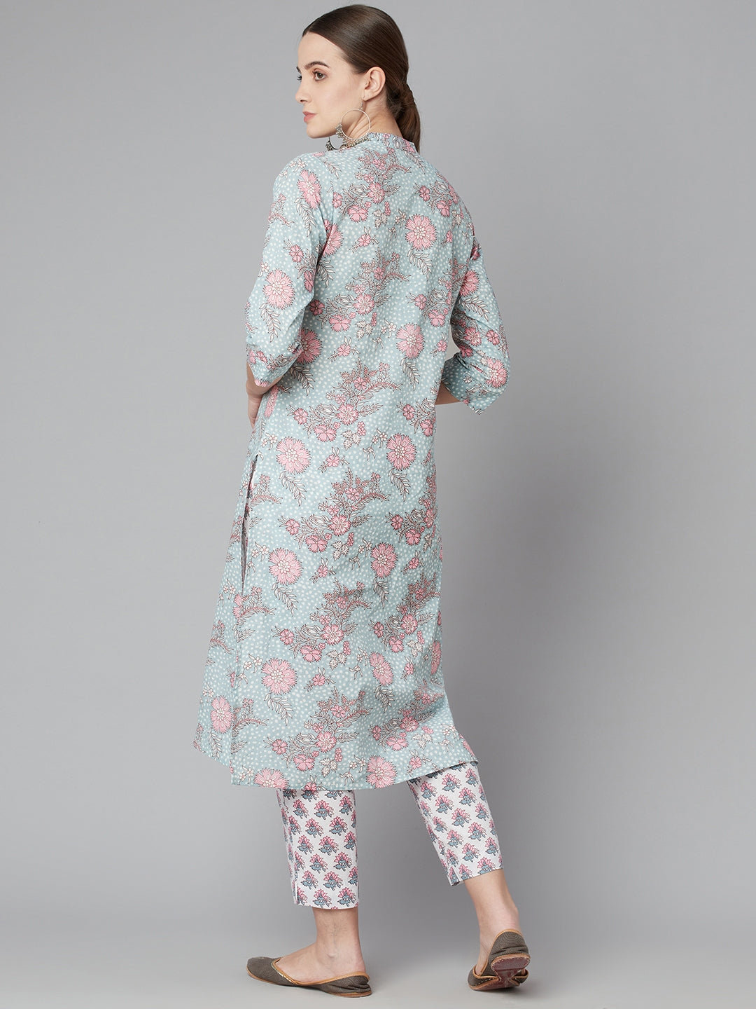 Women'S Grey Pastel Floral Printed Cotton Kurta Pant Set | LASVINI - Redefining Indian Fashion with Elegance