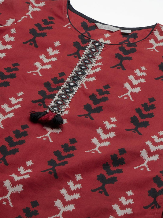 Maroon Cotton Straight Kurta Hem Cuffed Pant Set | LASVINI - Redefining Indian Fashion with Elegance