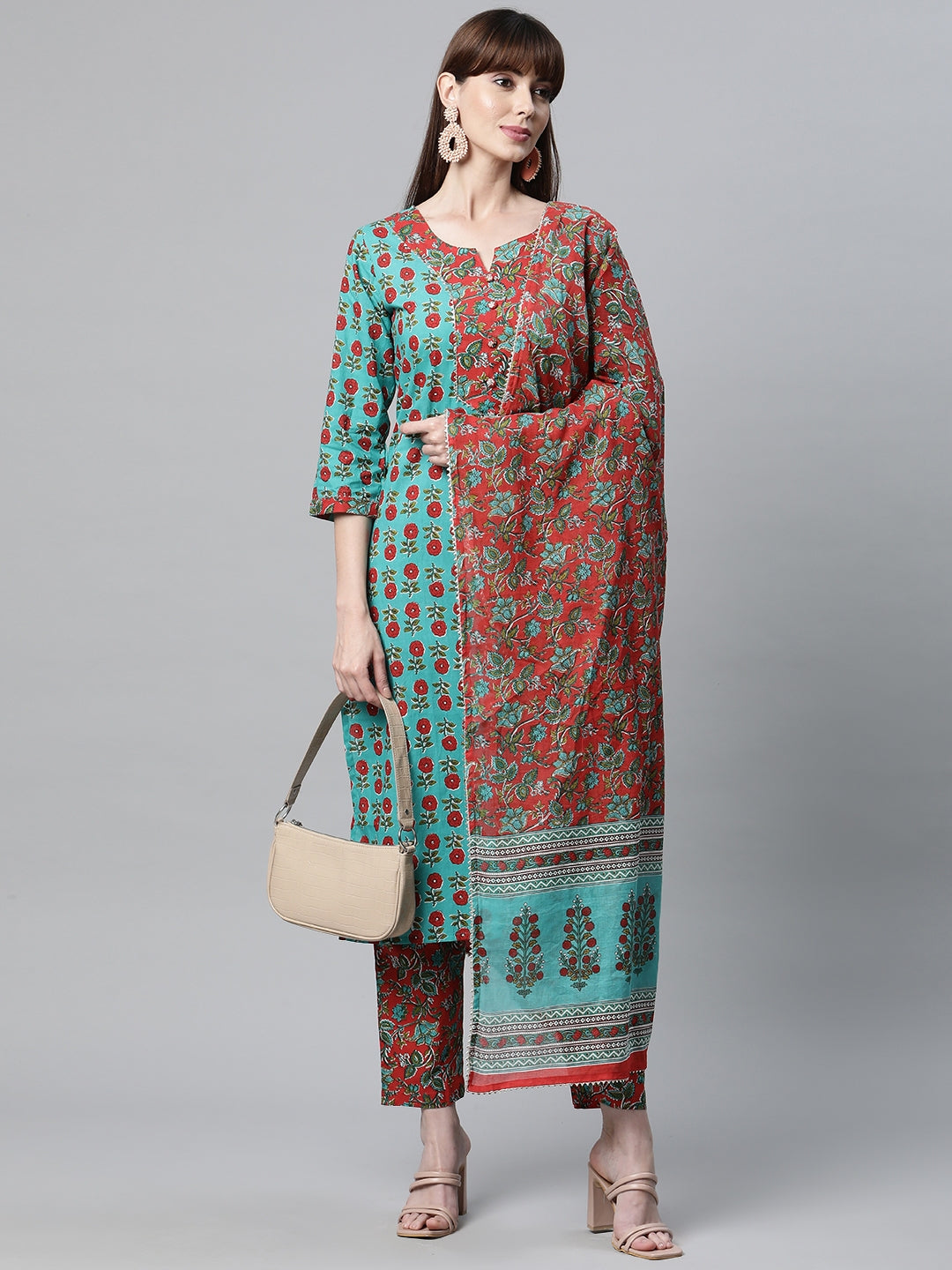 Women Rama Green Cotton Straight Kurta Pant Set With Dupatta | LASVINI - Redefining Indian Fashion with Elegance