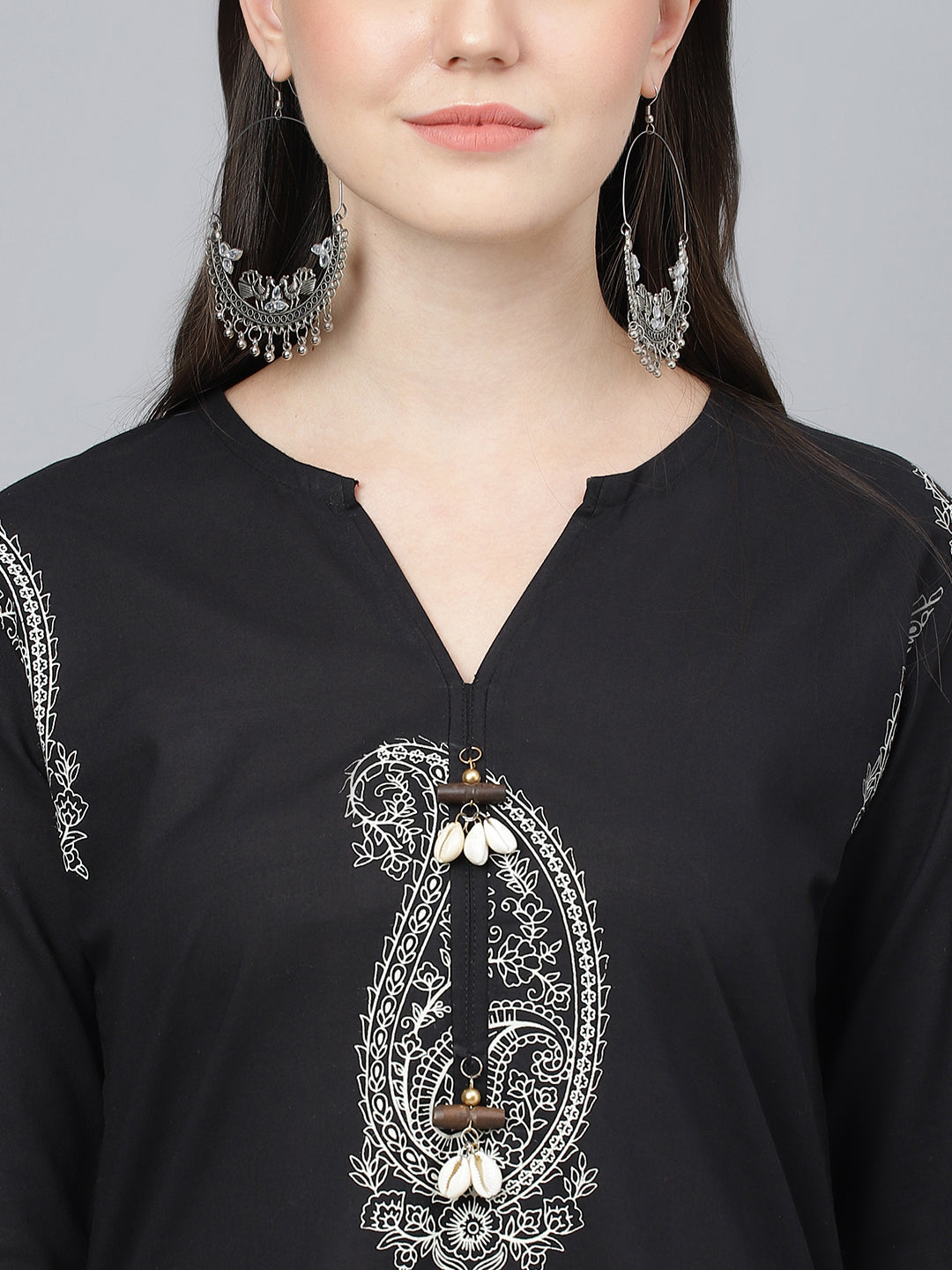 Women Black Cotton Straight Kurta Hem Cuffed Pant Set | LASVINI - Redefining Indian Fashion with Elegance