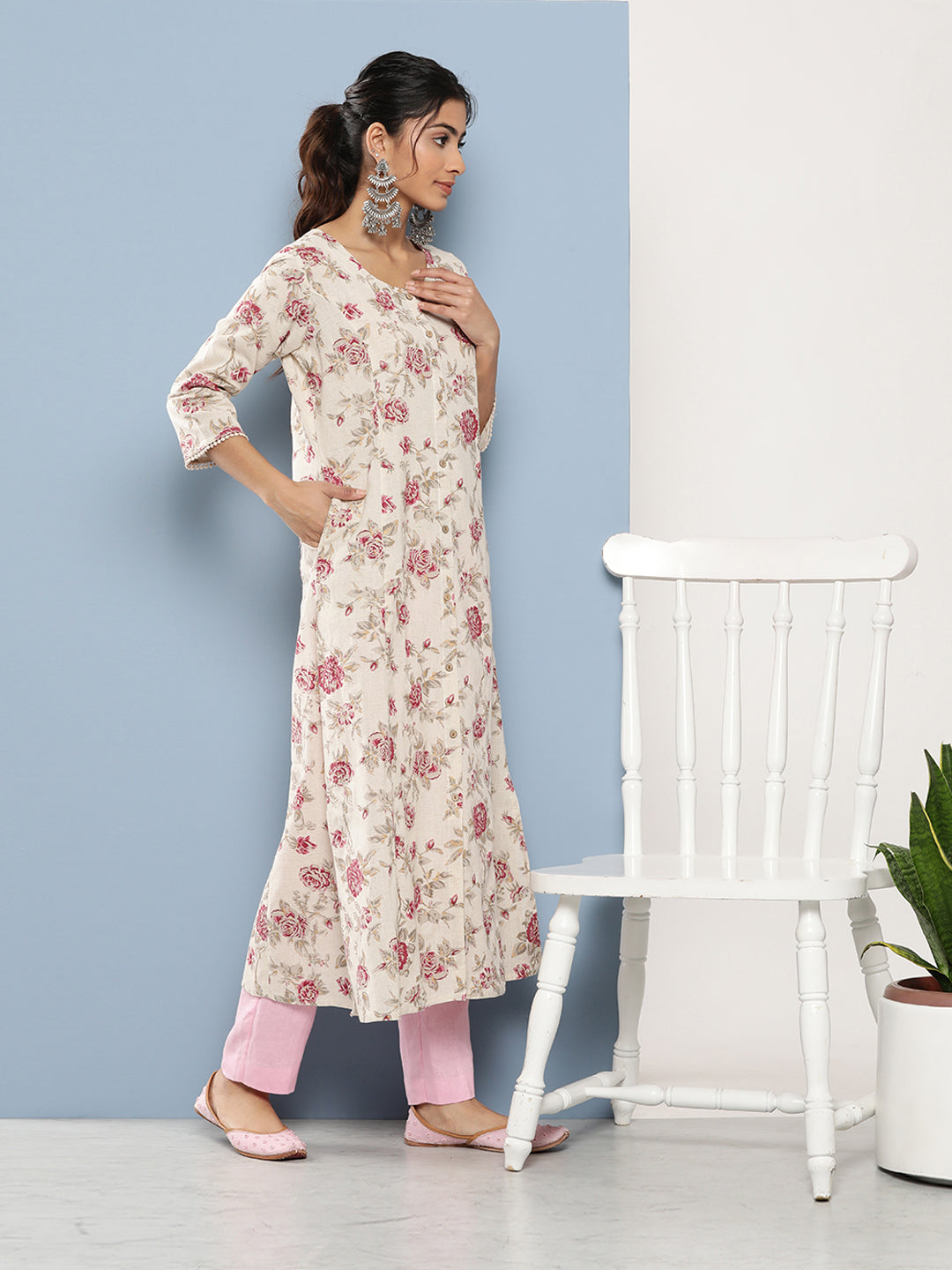 Off White Women Floral Printed Cotton Kurta | LASVINI - Redefining Indian Fashion with Elegance