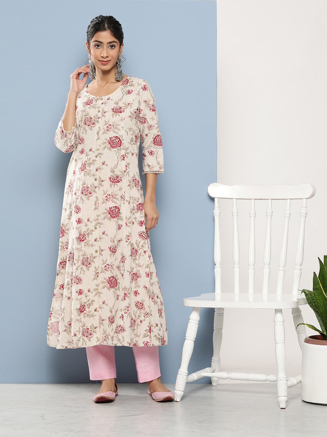 Off White Women Floral Printed Cotton Kurta | LASVINI - Redefining Indian Fashion with Elegance