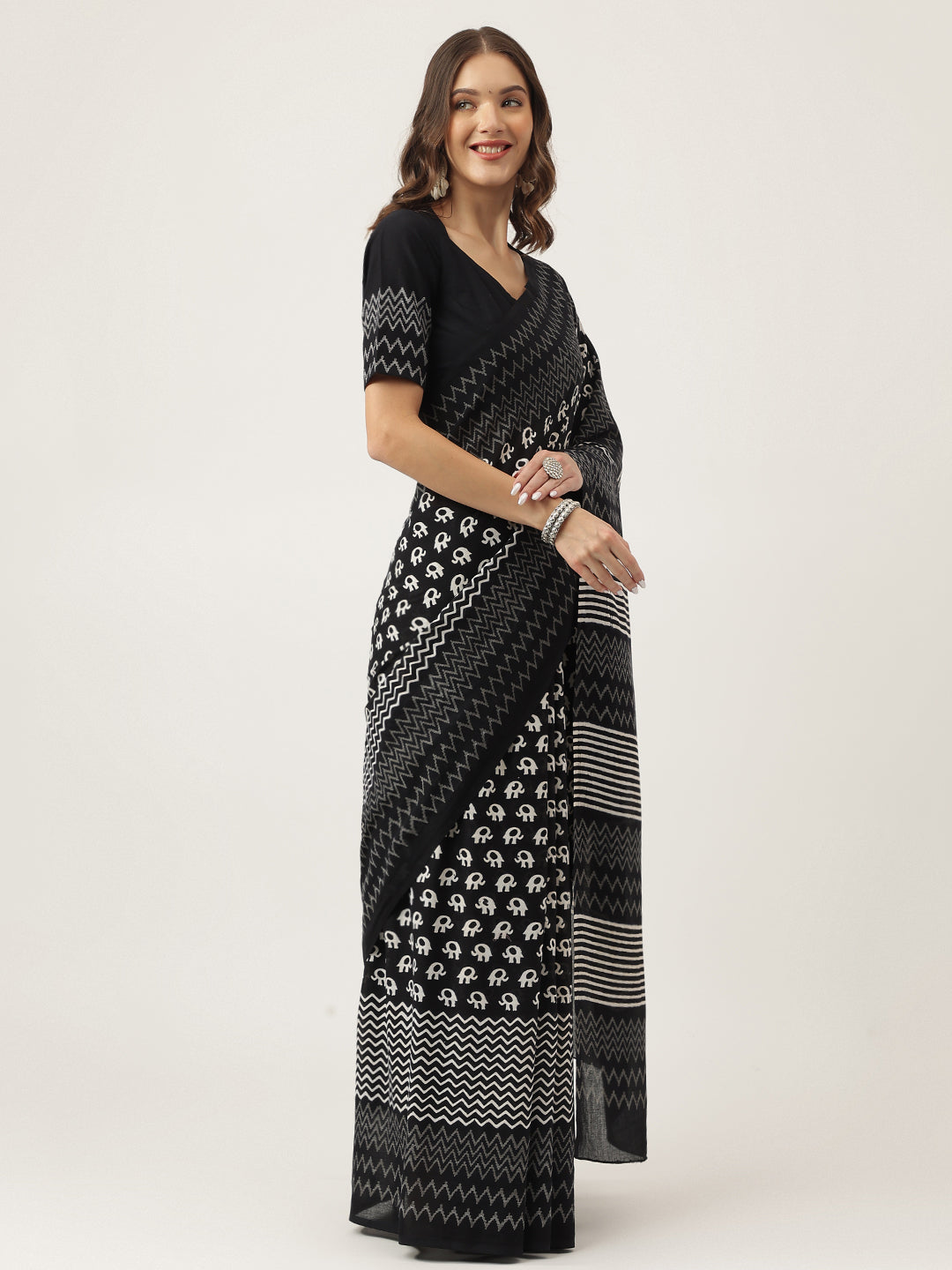 Black Hand Block Mulmul Cotton Saree | LASVINI - Redefining Indian Fashion with Elegance