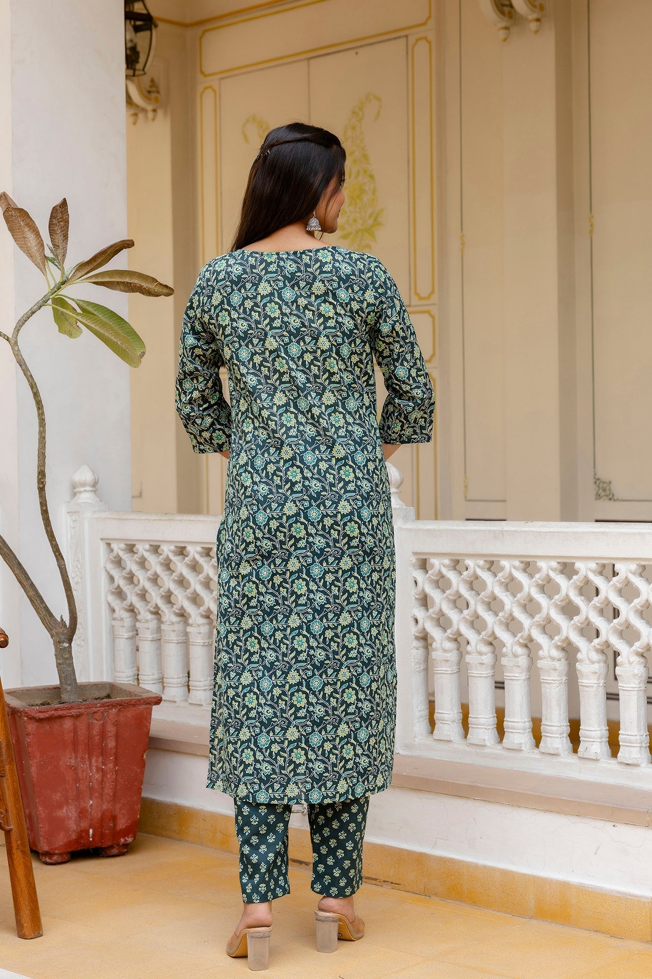 Women Green Printed Straight Kurta With Trouser | LASVINI - Redefining Indian Fashion with Elegance